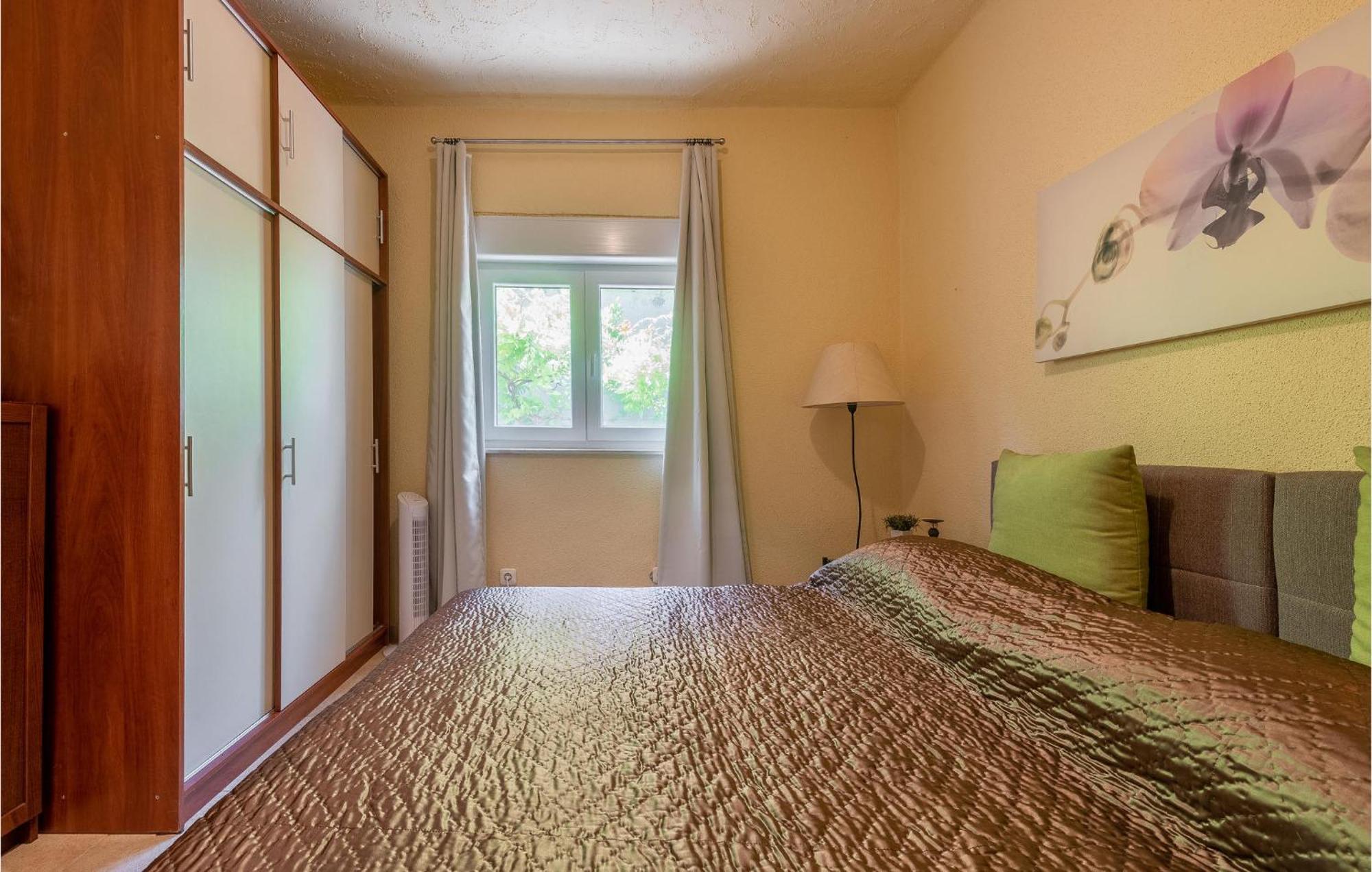 Cozy Home In Vrsi With Wifi Extérieur photo